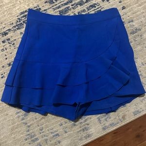 Size Medium blue skort